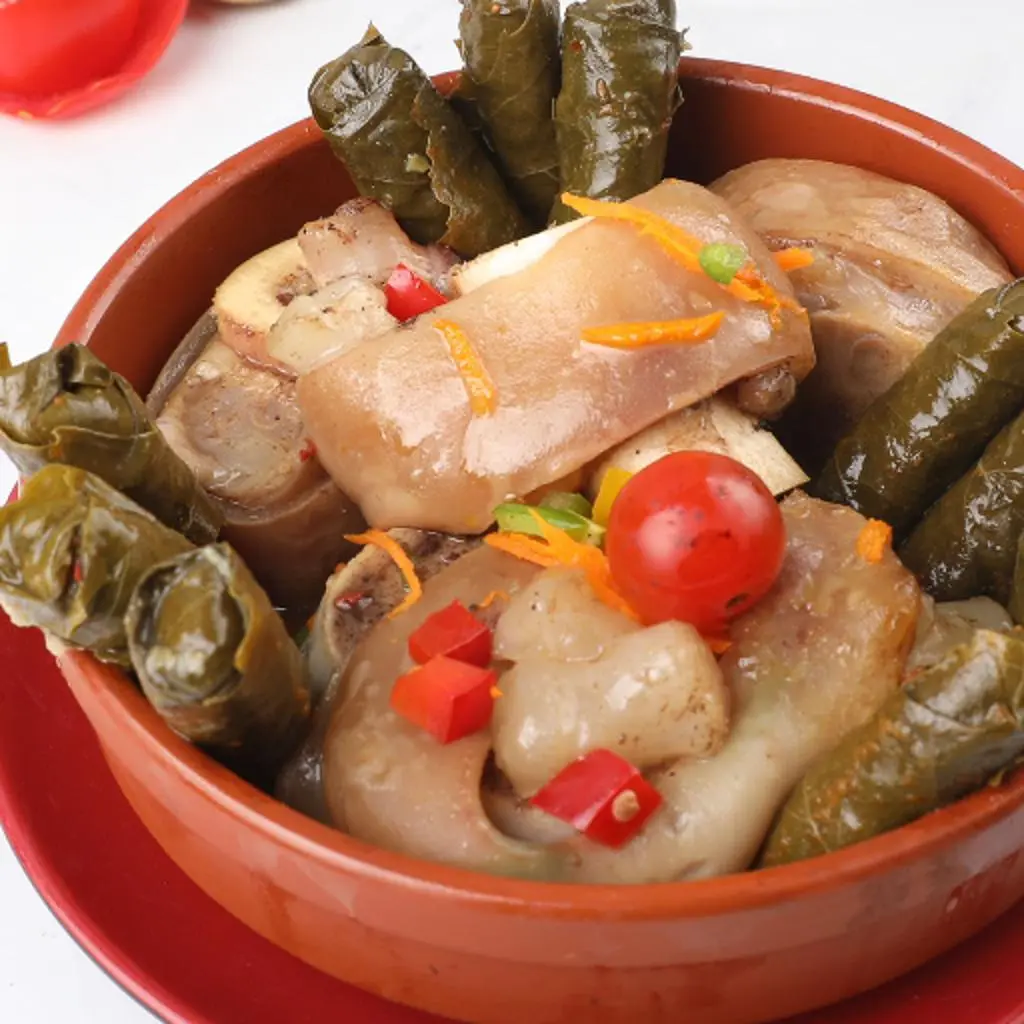 طاجن ورق عنب بالكوارع